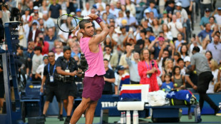 Alcaraz into US Open quarter-finals as Pegula advances