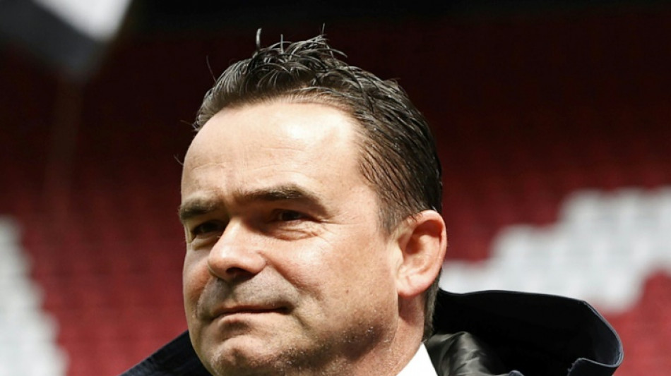 Foot: Overmars quitte l'Ajax apr&egrave;s l'envoi de "messages d&eacute;plac&eacute;s" &agrave; des femmes