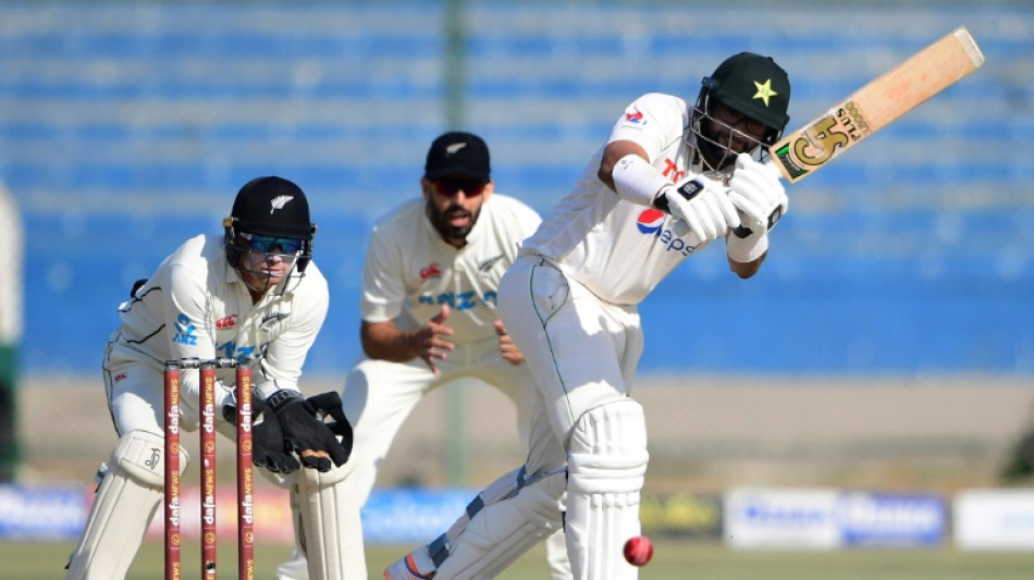 New Zealand eye victory as Pakistan slide to 125-5 in 2nd Test