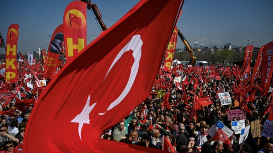 Turquia confirma prisão de jornalista sueco acusado de 'terrorismo'