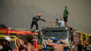 Incendies: pas de propagation dans le Var, m&eacute;gafeu toujours "contenu" en Gironde
