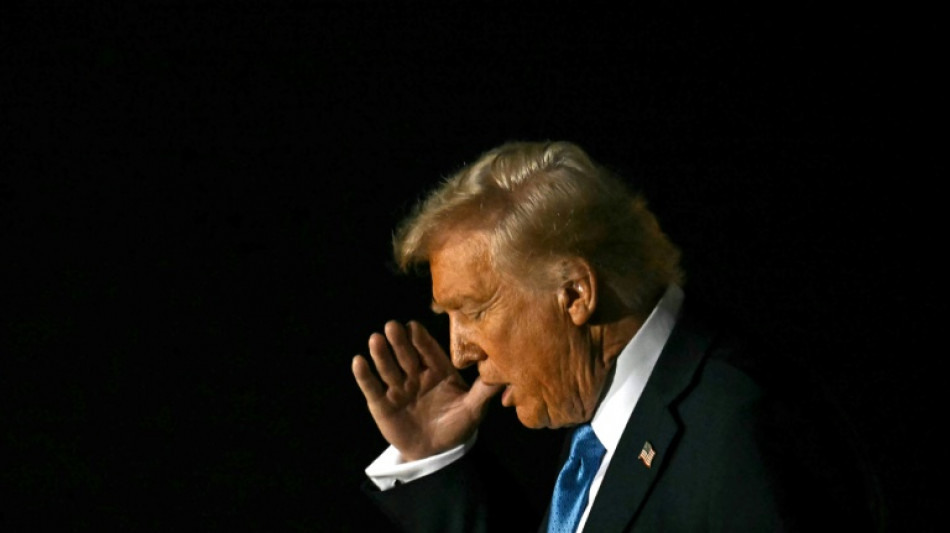 Ju&iacute;za bloqueia implementa&ccedil;&atilde;o de decreto de Trump sobre cidadania por nascimento
