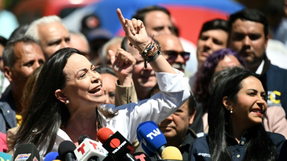 "No pueden hacer elecciones sin m&iacute;": opositora rechaza bajar su candidatura en Venezuela