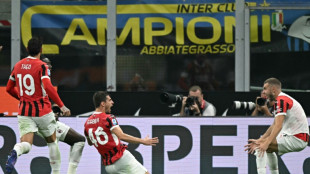 Milan vence cl&aacute;ssico contra Inter (2-1) com gol no fim
