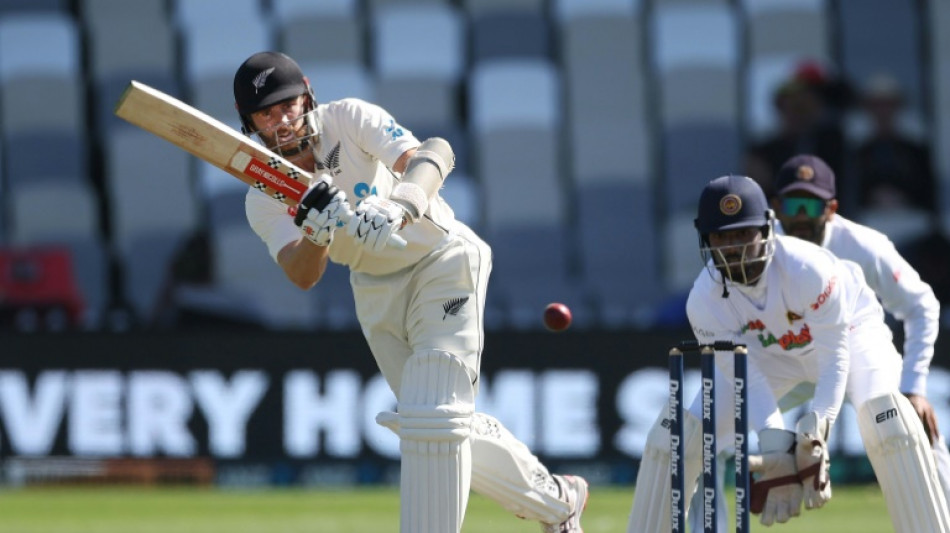 Williamson, Nicholls double tons put New Zealand on top in second Test