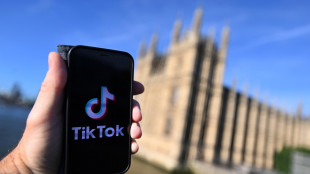 TikTok viola norme digitali Ue, 'serve trasparenza su spot'