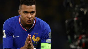 Mbapp&eacute; vai desfalcar Fran&ccedil;a contra Azerbaij&atilde;o devido a 'inflama&ccedil;&atilde;o no tornozelo'