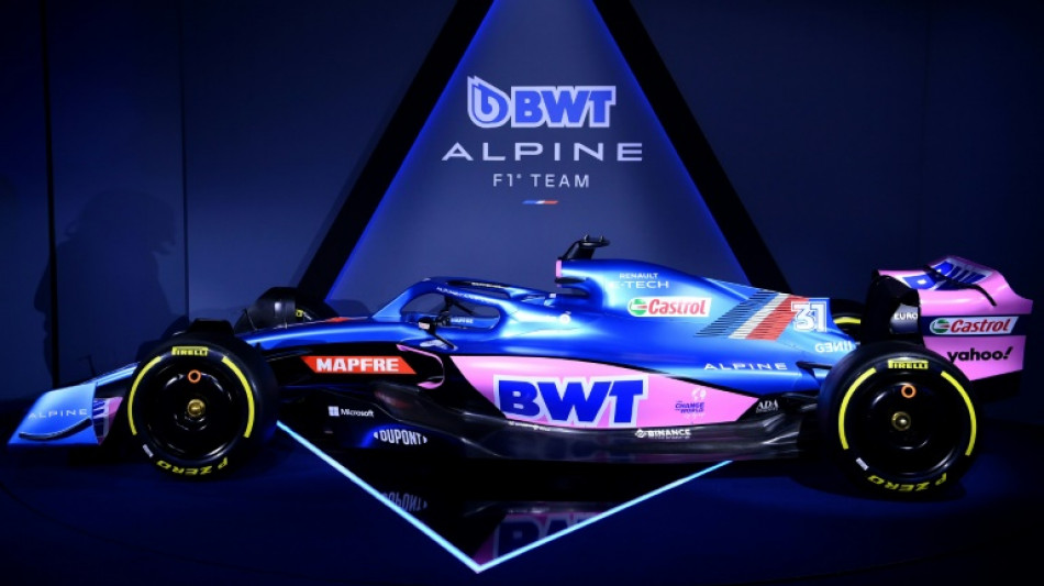 F1: Alpine d&eacute;voile sa monoplace bleue et rose