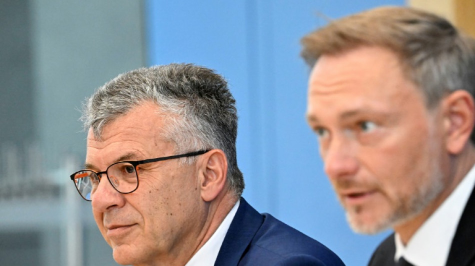 Lindner versetzt langj&auml;hrigen Haushalts-Staatssekret&auml;r in Ruhestand