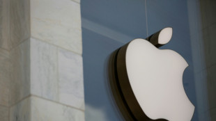 Apple lance ses iPhone 17, promesses de finesses et d'autonomie, sans révolution IA