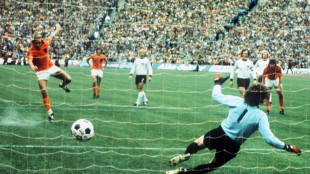 Morre aos 73 anos Johan Neeskens, &iacute;dolo do futebol holand&ecirc;s