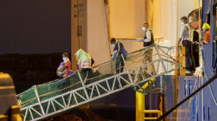 Stand-off at port as Italy accepts only some rescued migrants