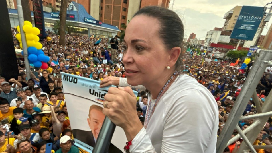 Uma 'candidata' nas ruas e outra na c&eacute;dula: a oposi&ccedil;&atilde;o venezuelana nas elei&ccedil;&otilde;es
