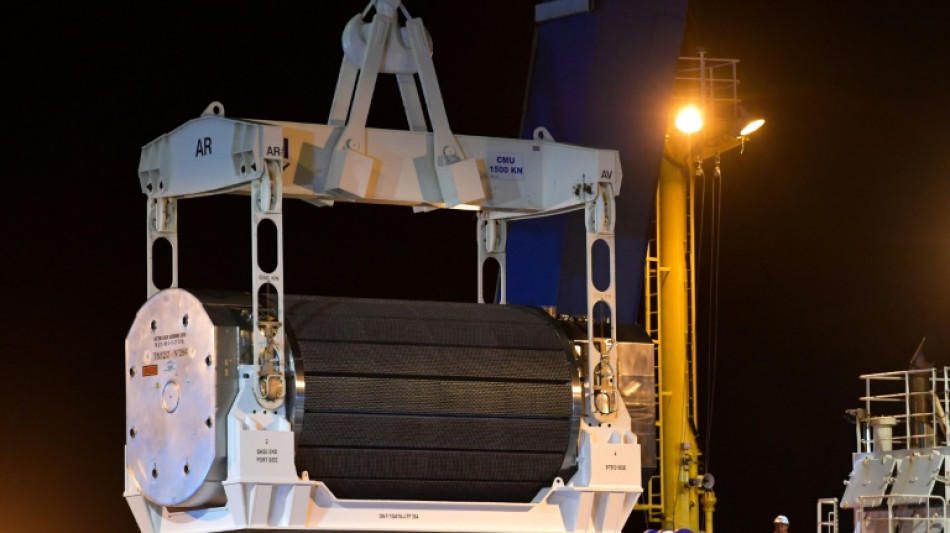 Atomtransport von Frankreich nach Japan kurz vor Abfahrt
