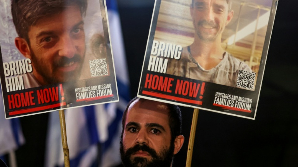 Uno de los rehenes israelíes liberado pide a Trump detener la guerra en Gaza