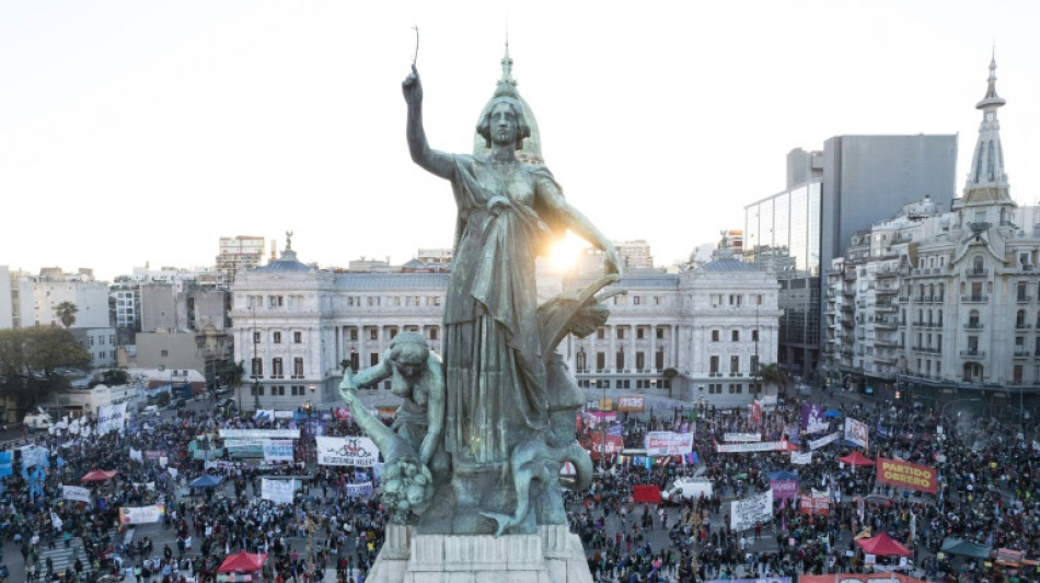 Argentine women march in defense of abortion