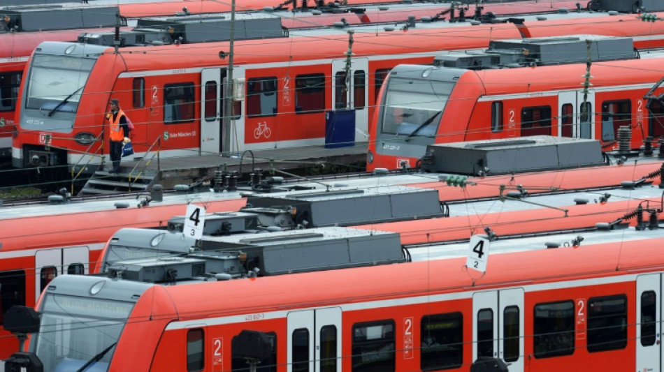 Tourist beim Pinkeln in M&uuml;nchner S-Bahn-Tunnel knapp von Zug verfehlt