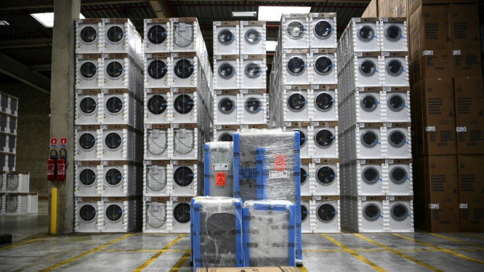Entente sur les prix dans l'&eacute;lectrom&eacute;nager: amendes en France de 611 millions d'euros pour 12 fabricants et distributeurs