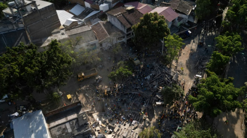 Colombia quake survivor faces life without triplet sisters
