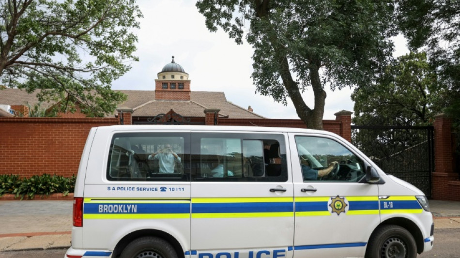 Doce muertos, incluyendo tres menores, en un tiroteo en un albergue de Sudáfrica