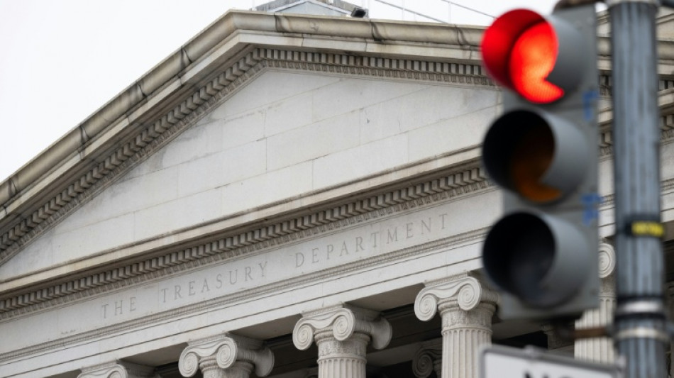 US stocks edge higher as bond yields retreat for now