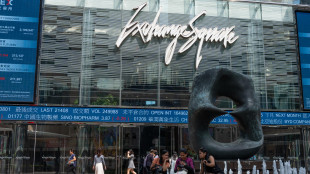 Borsa: l'Asia chiude in contrastata tra dazi e conti Nvidia
