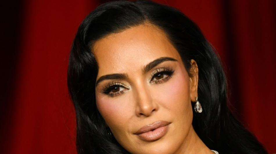 'Tive certeza de que iria morrer', declarou Kardashian no julgamento por roubo milionário em Paris