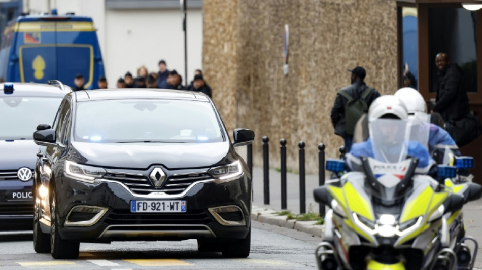 La justice remet Sarkozy en liberté... et Darmanin à sa place