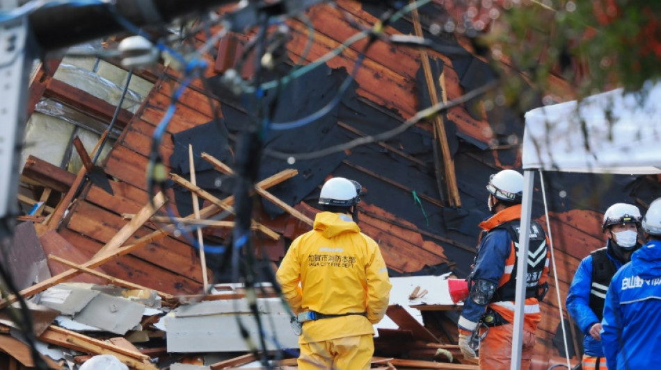 Mujer de 90 a&ntilde;os es hallada viva bajo escombros cinco d&iacute;as despu&eacute;s de terremoto en Jap&oacute;n