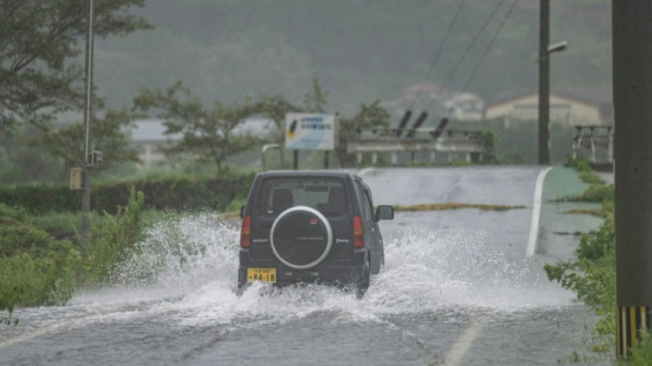 El tif&oacute;n Shanshan avanza debilitado hacia el norte de Jap&oacute;n