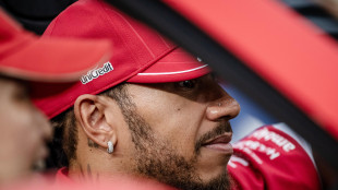 F1: Hamilton 'grato per amore ricevuto, la Ferrari si rialzerà'