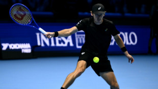 Alcaraz avan&ccedil;a &agrave;s semifinais do ATP Finals ap&oacute;s vit&oacute;ria de De Minaur sobre Fritz