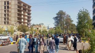 Al menos 15 muertos en un sismo de magnitud 6,3 en Afganist&aacute;n