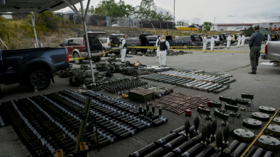 Kosovo busca a decenas de hombres vinculados con muerte de polic&iacute;a