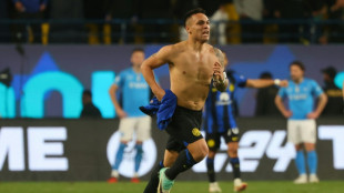 Inter vence Napoli nos acr&eacute;scimos e conquista sua 3&ordf; Supercopa da It&aacute;lia consecutiva