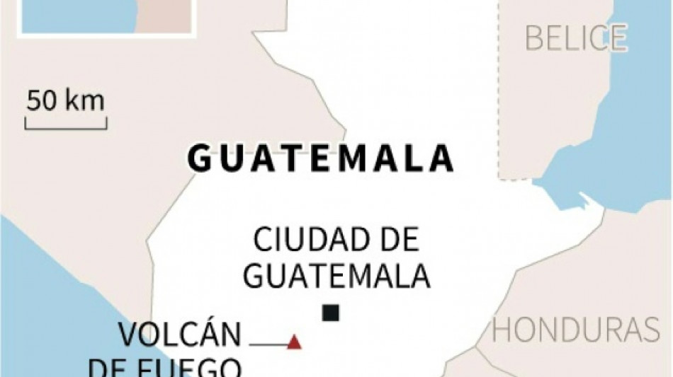 Unas 350 personas son evacuadas por la erupci&oacute;n del volc&aacute;n de Fuego de Guatemala