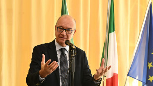 Bozza decreto scuola, multe fino a 1.000 euro per il burqa