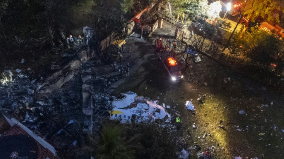 61 muertos tras la ca&iacute;da en picado de un avi&oacute;n en Brasil