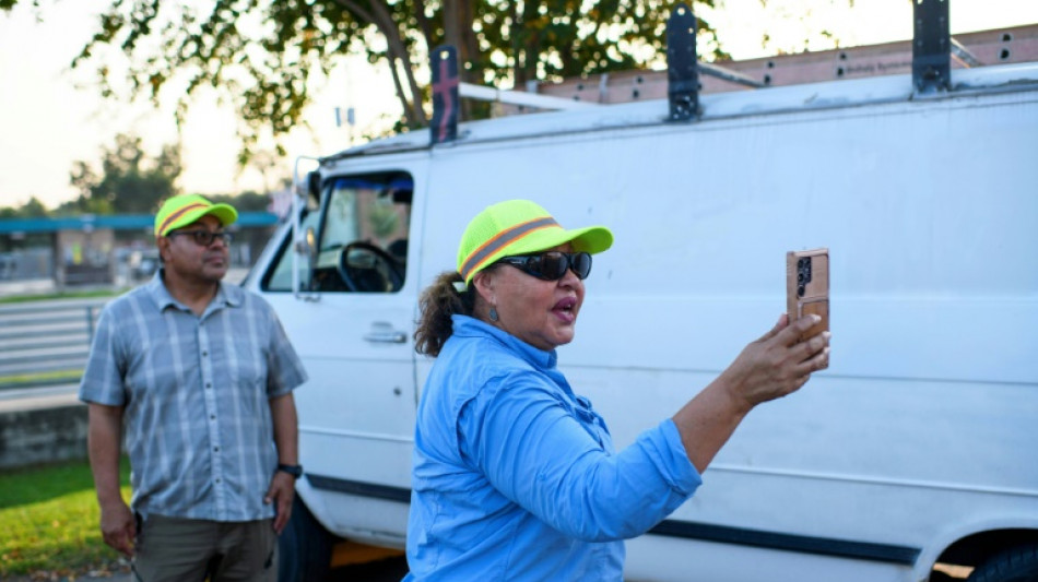 Cuidado con el "hielo" en las vías: en Texas, migrantes se ayudan para evadir redadas del ICE