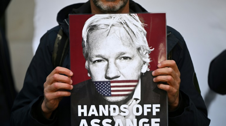 Julian Assange, h&eacute;ros controvers&eacute; de la libert&eacute; d'informer 