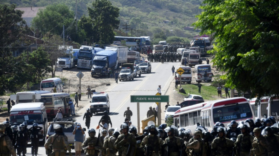 Apoiadores de Morales anunciam tr&eacute;gua em bloqueios de estradas na Bol&iacute;via