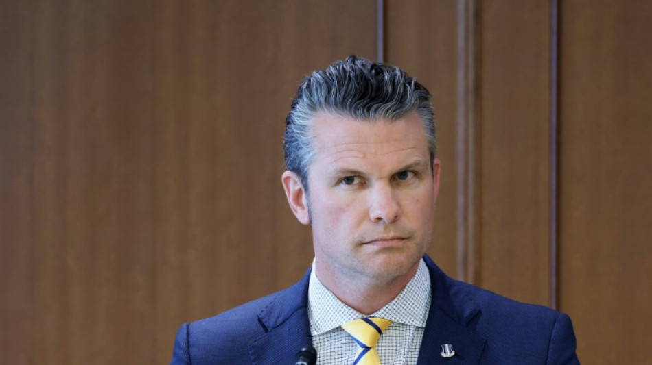 El jefe del Pentágono ordena implantar requisitos físicos sin distinción de género en el Ejército