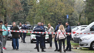 Donna ferita al volto con un coltello a Milano, è grave