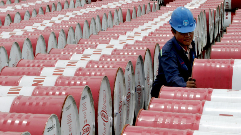Il petrolio è in rialzo a New York a 58,56 dollari