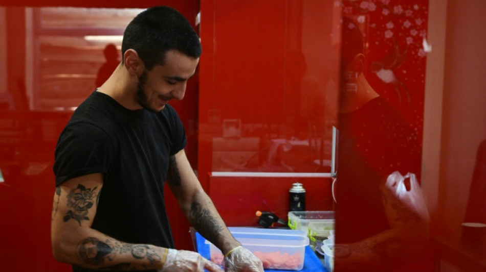 Dans un sushi bar de Kramatorsk, le business continue malgr&eacute; tout