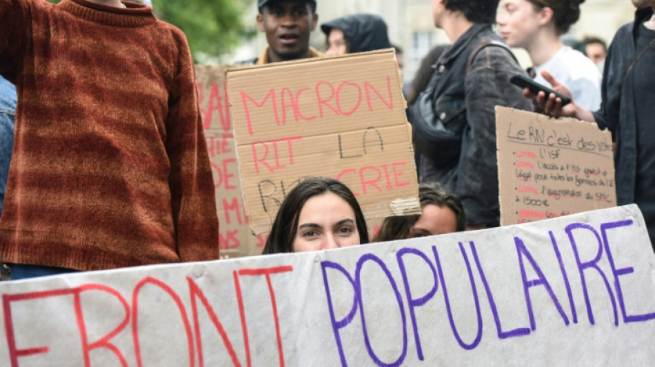 L&eacute;gislatives: la gauche d&eacute;voile son programme, Les R&eacute;publicains &eacute;talent leurs divisions