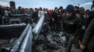 La Defensa Civil de Gaza dice que ataques israel&iacute;es mataron a 13 palestinos