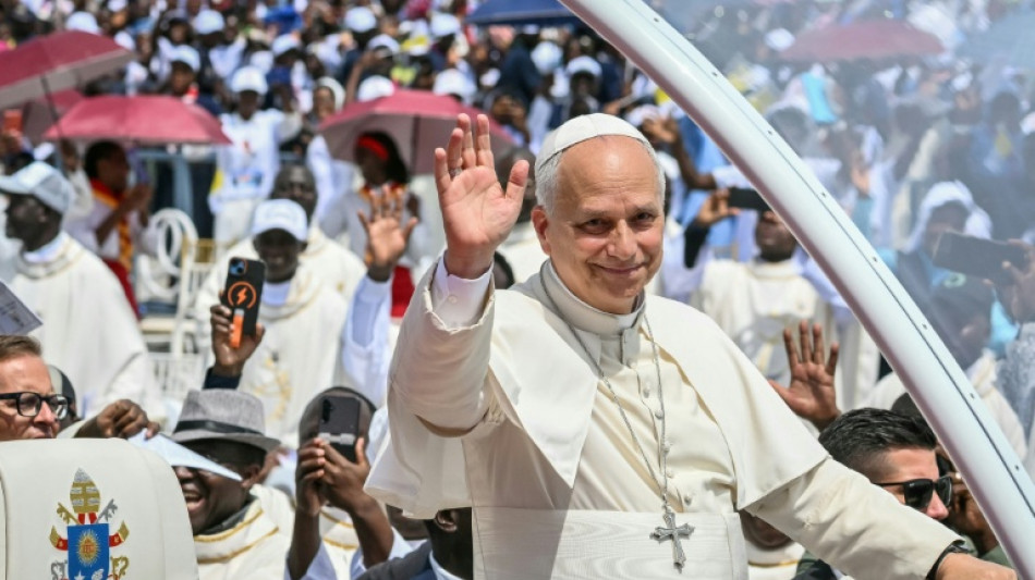 Angola: le pape accueilli avec ferveur dans l'est au troisi&egrave;me jour de sa visite