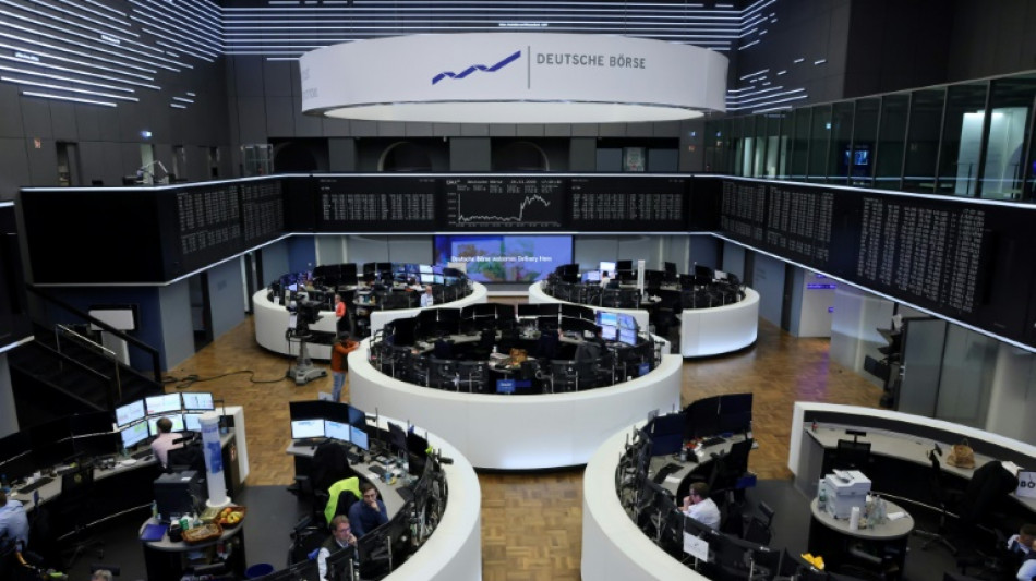 Les Bourses mondiales dig&egrave;rent la premi&egrave;re semaine du mandat Trump