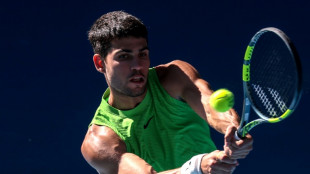 Alcaraz y Sabalenka cumplen y ya est&aacute;n en tercera ronda en Melbourne